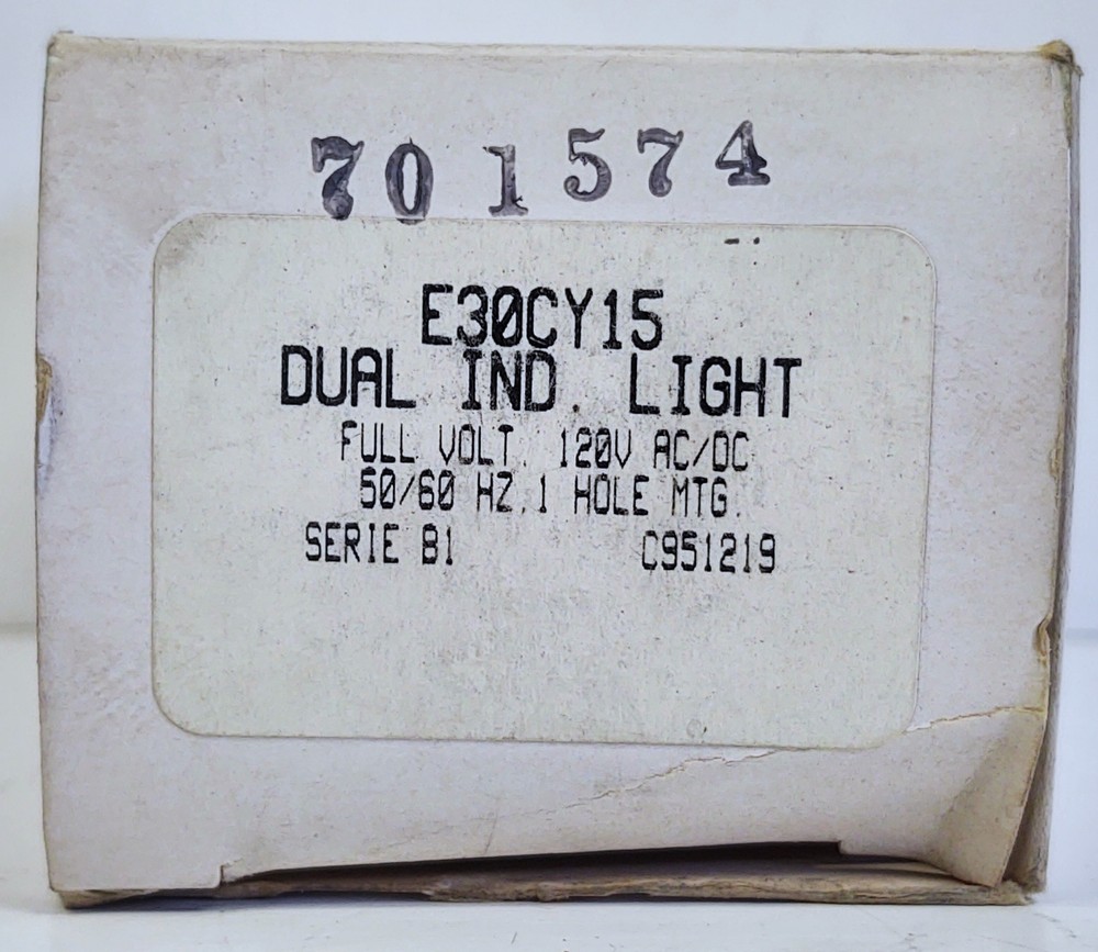 Cutler-Hammer E30-CY15 Dual Indicator Light