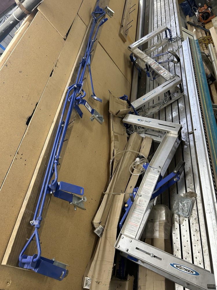 Werner Modular Scaffolding Components Blue Silver Metal Brackets Support Arms