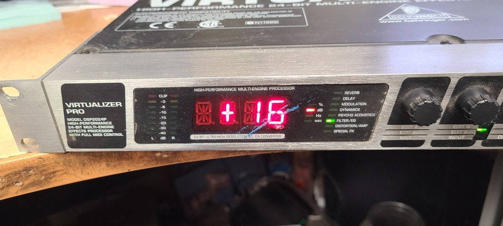 BEHRINGER Virtualizer Pro Model DSP2024P Effects Processor Tested Working
