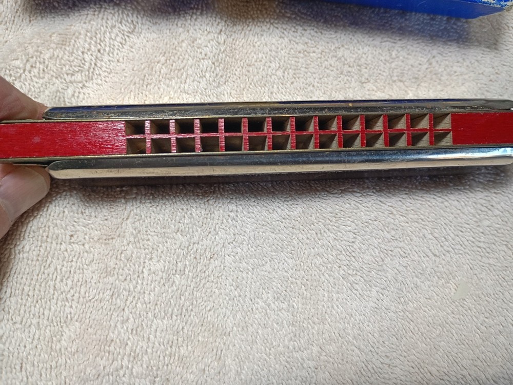 Valencia Double reed 28 / 14 in box harmonica