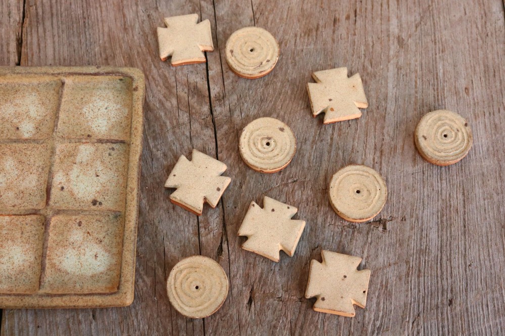 HANDMADE Clay Art Simple TIC TAC TOE GAME Earthware XP