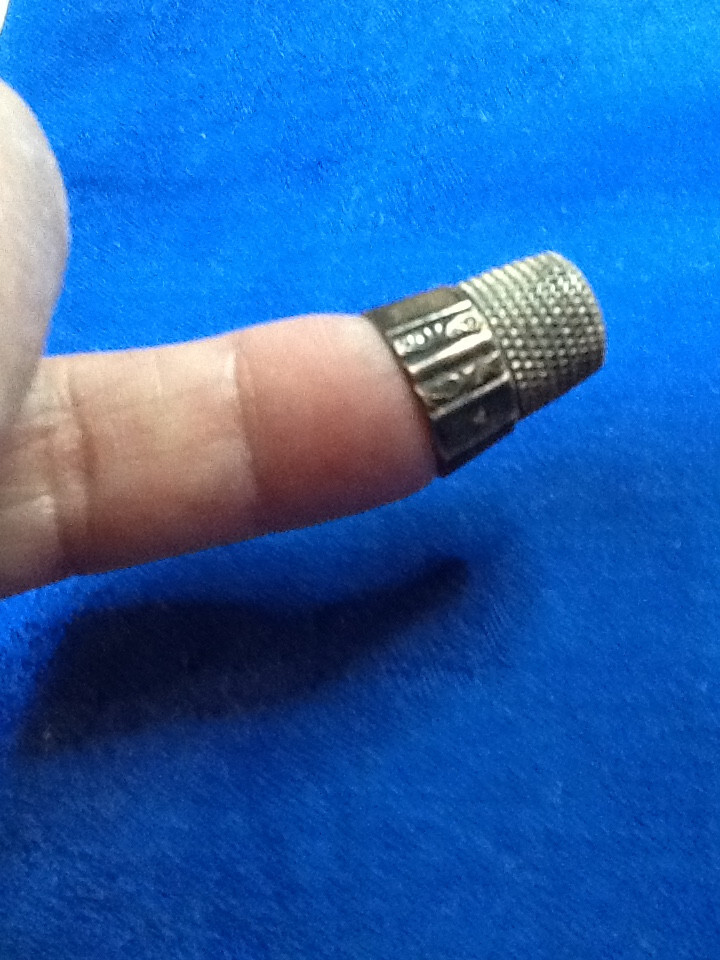 THIMBLE STERLING #7 ANTIQUE 042425F