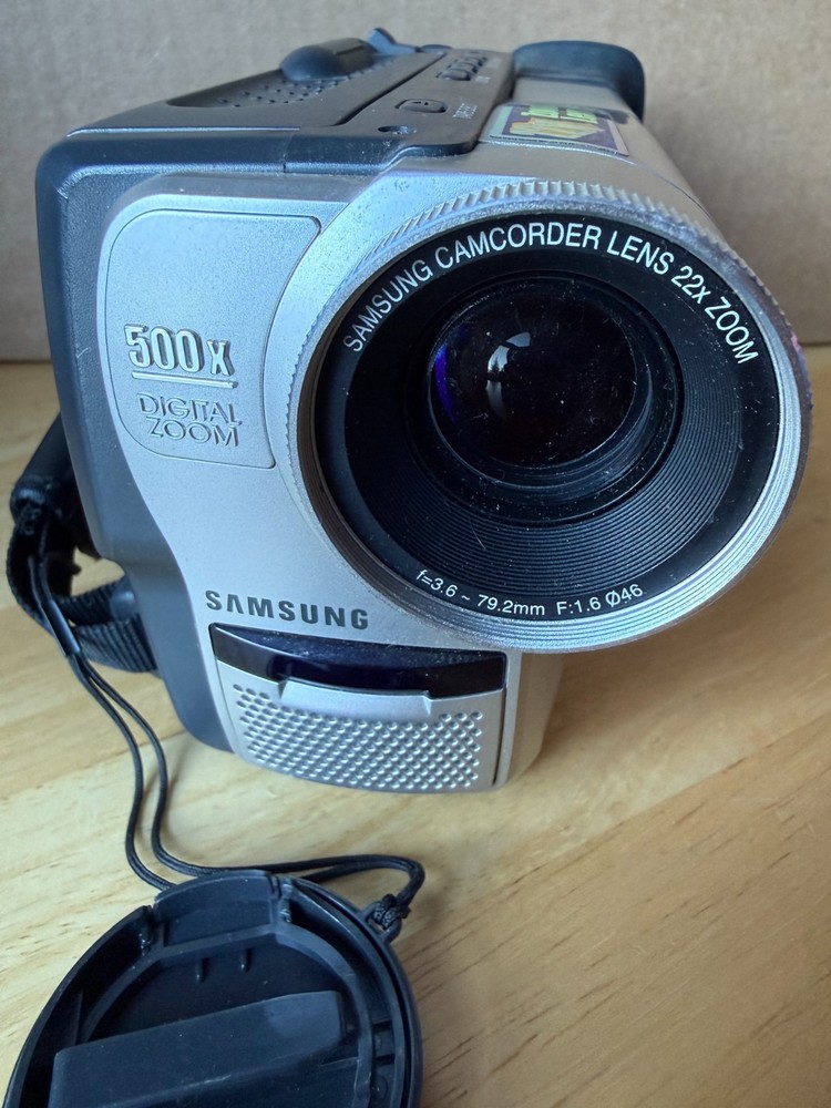 Samsung Camcorder VP-W60 - Untested