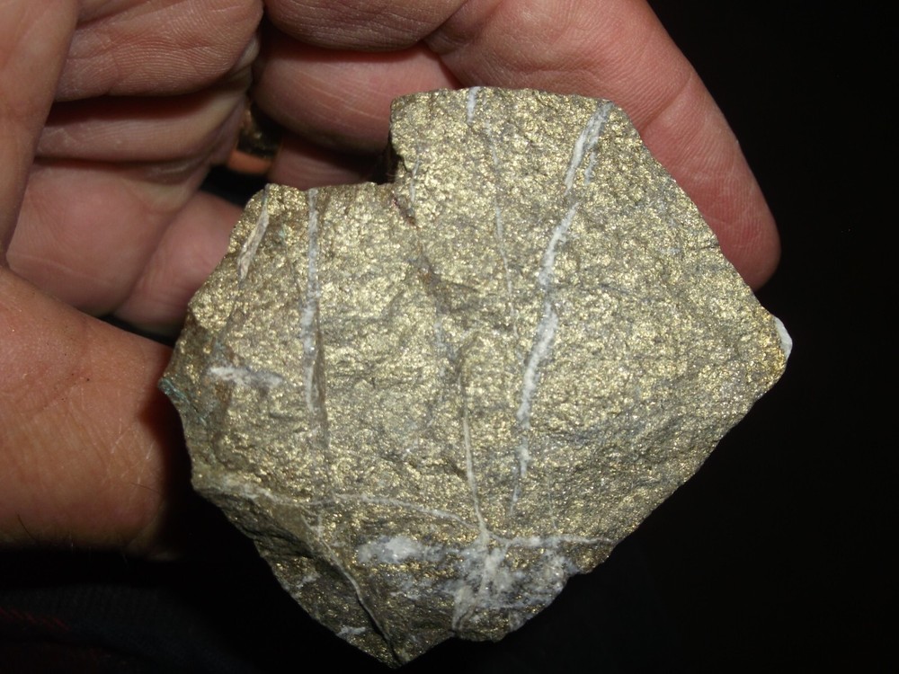 Gold, silver, copper, 340 grams samples ,ore high grade .