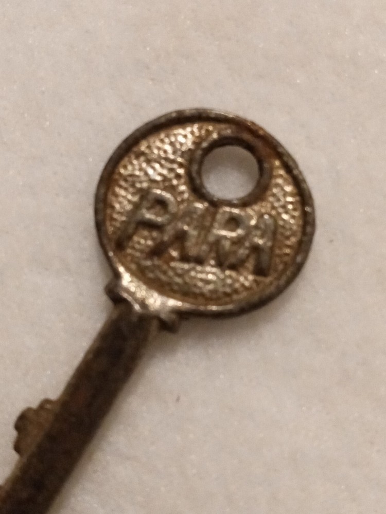 Antique PARA Solid Barrel Padlock SKELETON Key Approx 2-1/16"