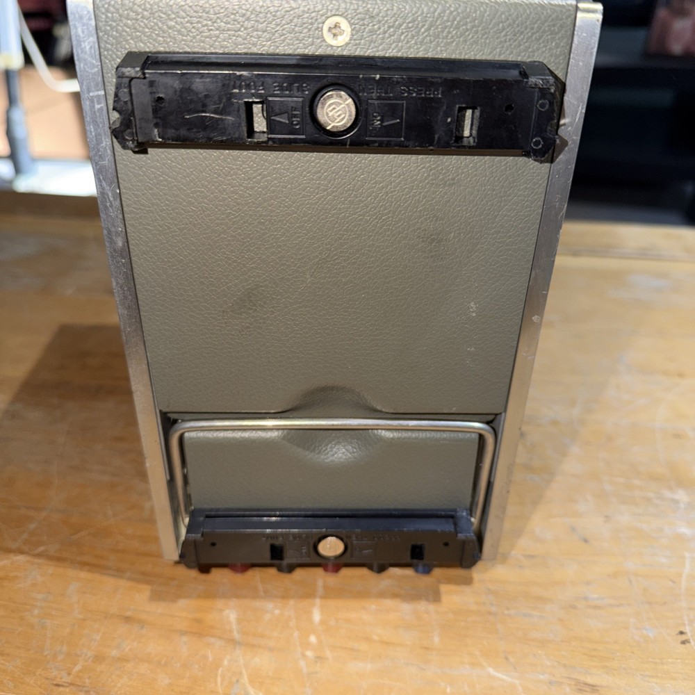 HP 209A 2 MHz Oscillator *READ*