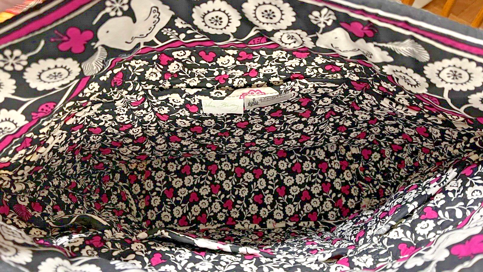 Vera Bradley Disney Vera Tote Mickey Meets Birdie NWT w/sm cosmetic or ZipID/lan