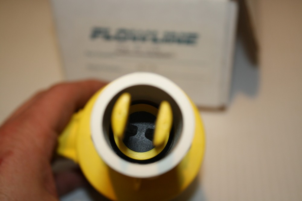 Flowline AZ18-1130 Polypropylene Switch-Pro Vibration Level