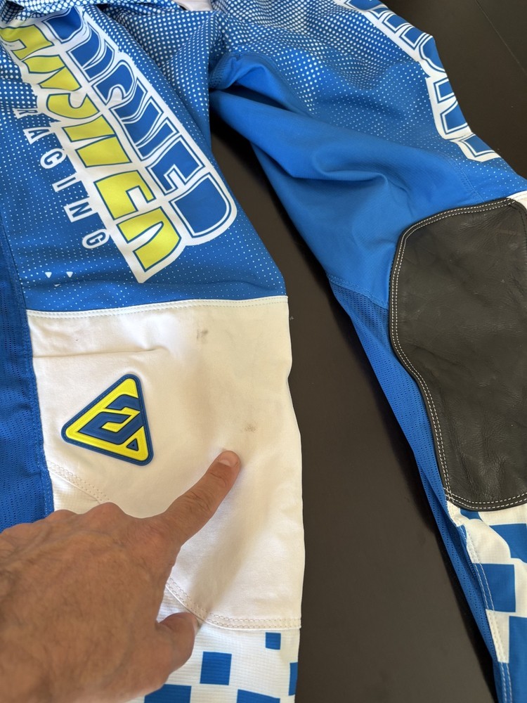 Answer elite riding gear Lrg 34