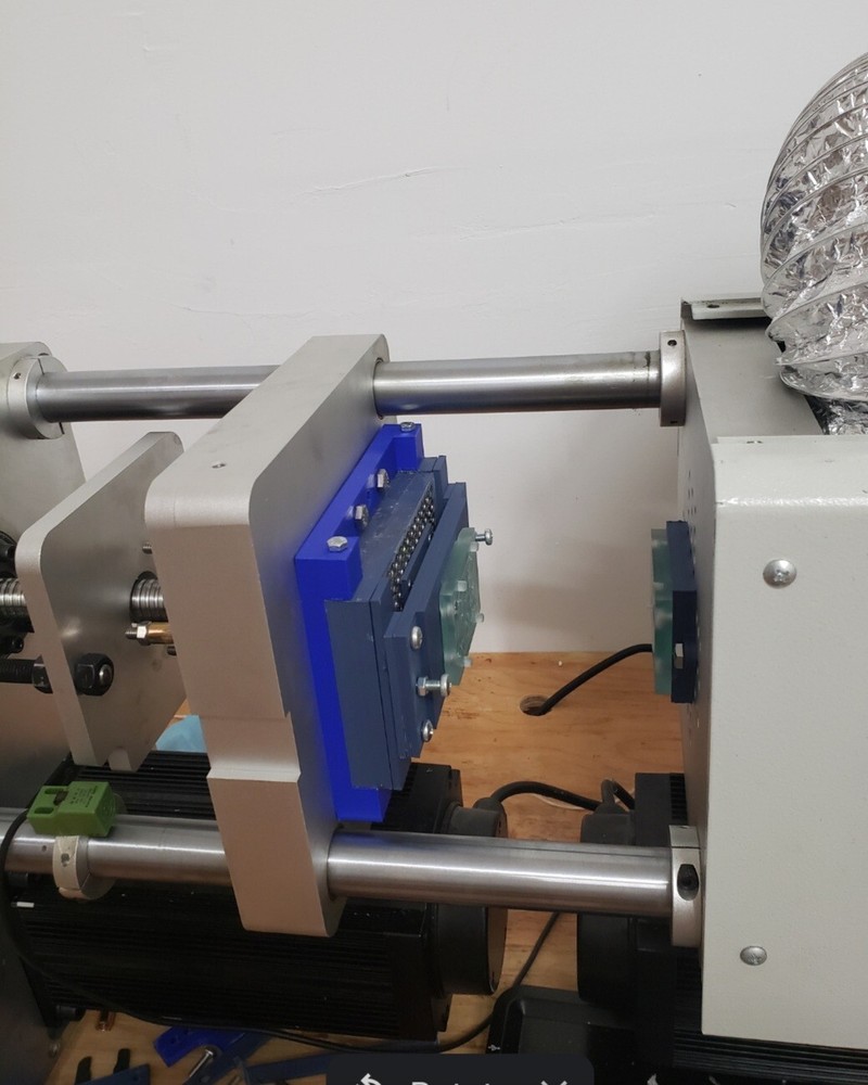 desktop injection molding machine