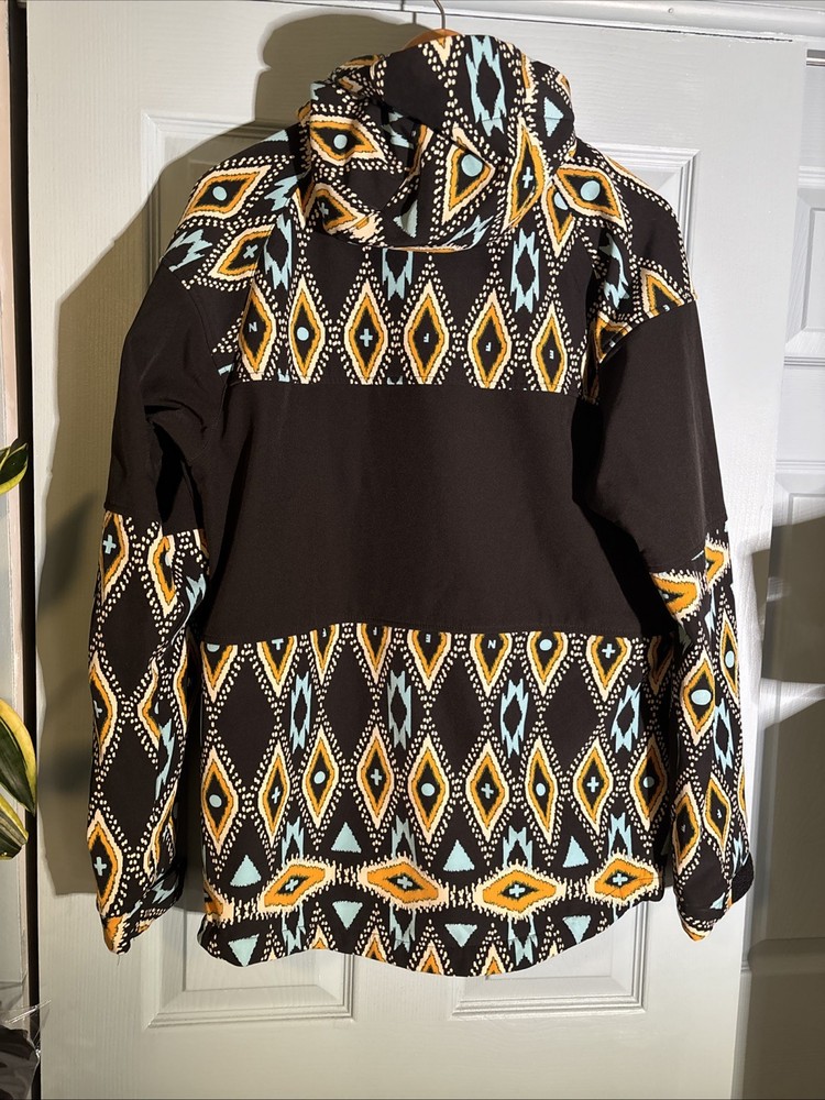 Neff Mens Tribal Softshell Jacket Small. Pockets, Hood.