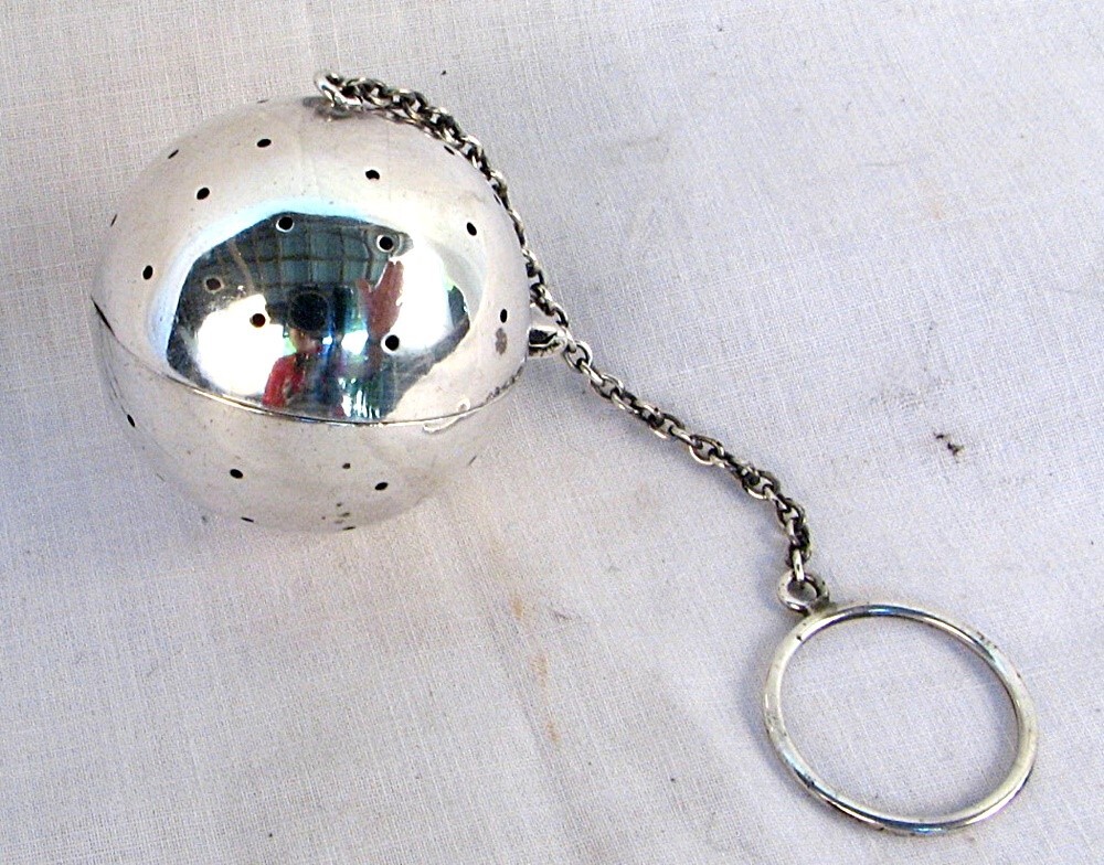 REED & BARTON TEA BALL STERLING SILVER c.1920