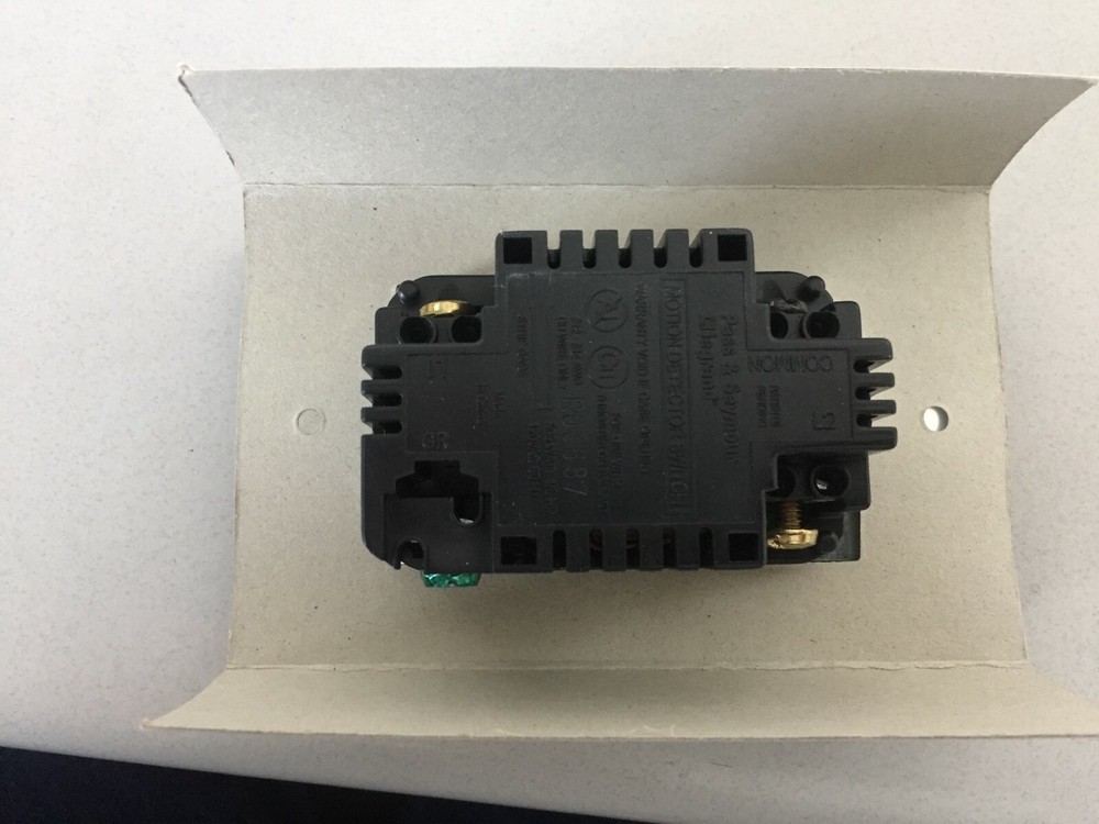 PASS & SEYMOUR MCU-BKCC4 MOTION ACTIVATED SWITCH