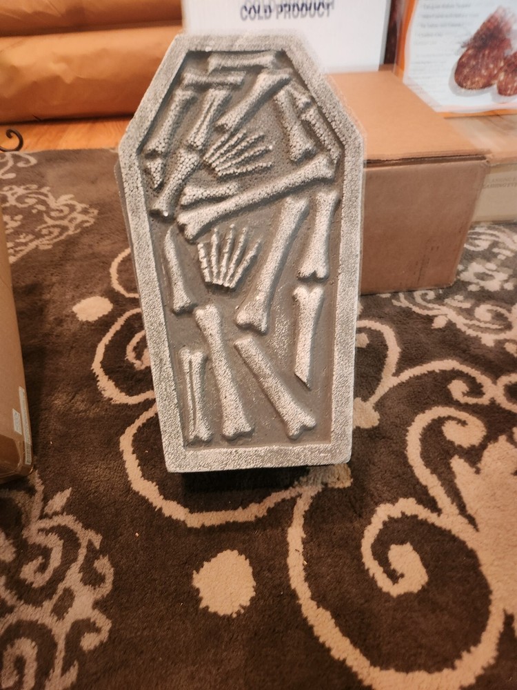 Halloween Skelton Coffin