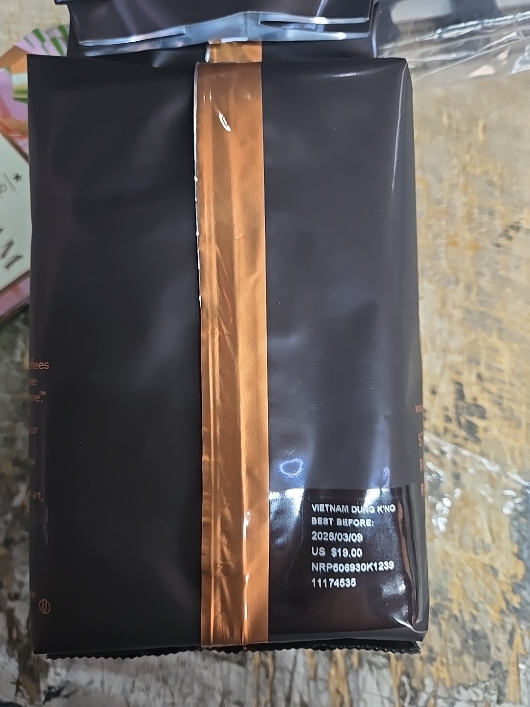 (6 Pack) Starbucks Reserve Whole Bean Coffee 250g 8.8oz BB 09/mar/26