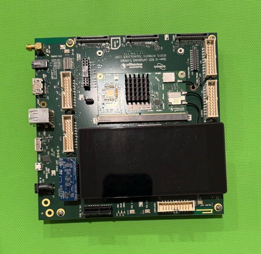 INTRINSYC Open-Q 820 APQ8096 Development Kit QUICK start guide