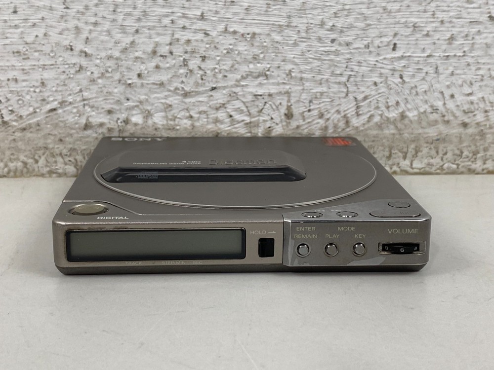 Vintage Sony D-250 Discman Portable CD Player Silver