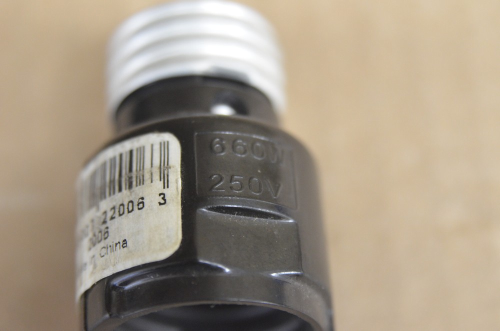 P&S Leviton Socket Extender (6-I)