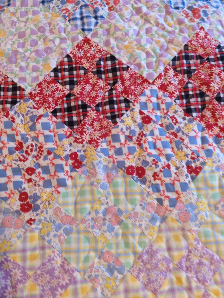 Hand Made Patchwork 9 Patch Quilt Hand Pieced Machine Quilted Lap Crib 36 X 41