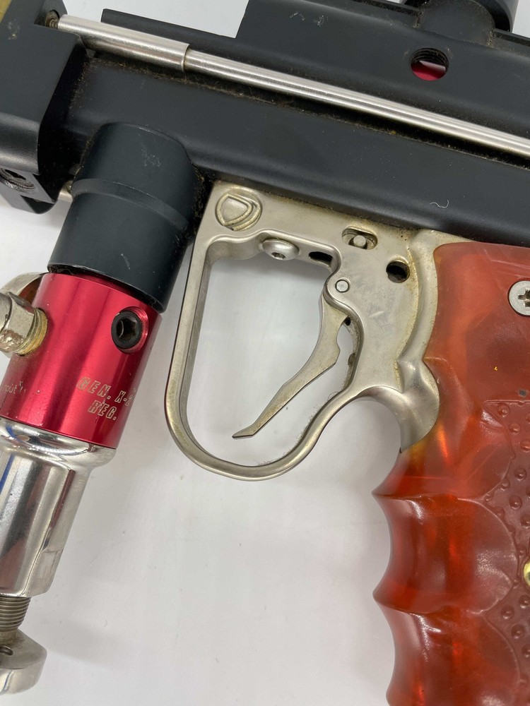 BROKEN Dye Auto cocker Paintball Gun