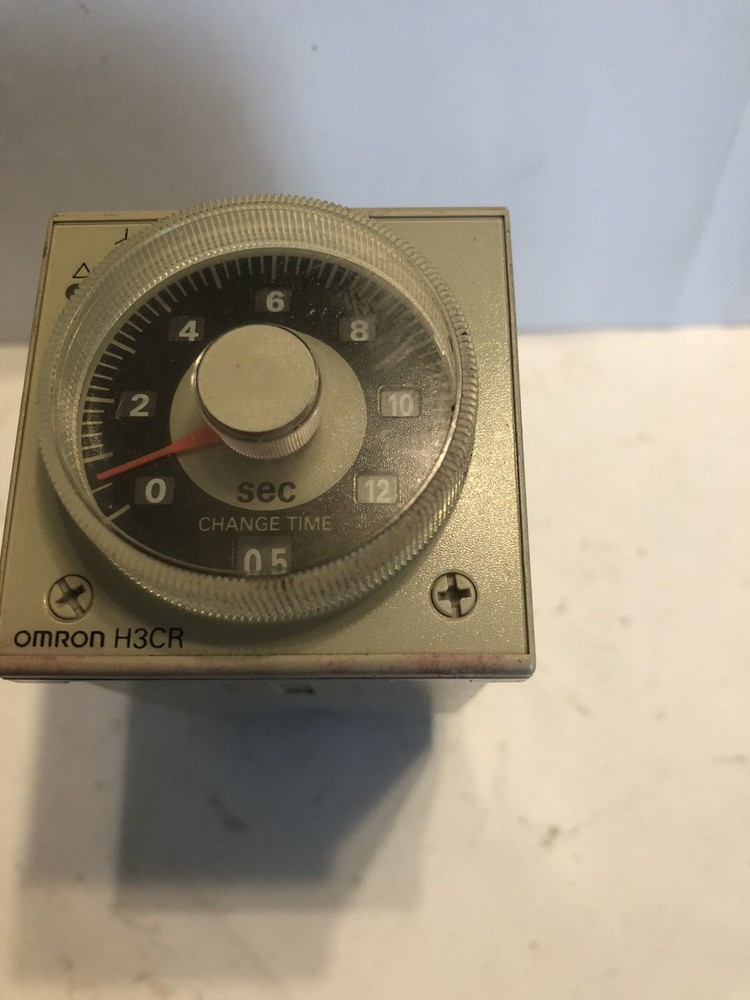 NEW OMRON ELECTRONIC TIMER MODULE RELAY 0-12 SEC H3CR-G8EL-303