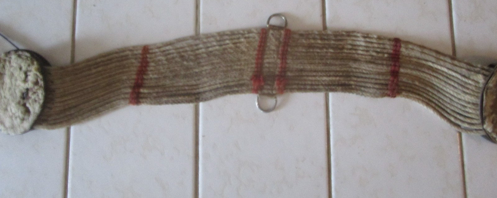 37'' VINTAGE WIDE ROPE WESTERN CINCH, LEATHER BUCKLE COVERING