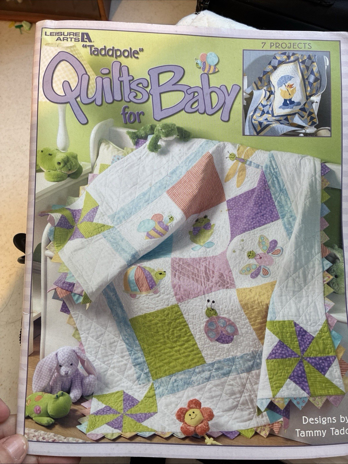 Portable Quilting Organizer Case Kit w Fabric Thread Clips Pattern