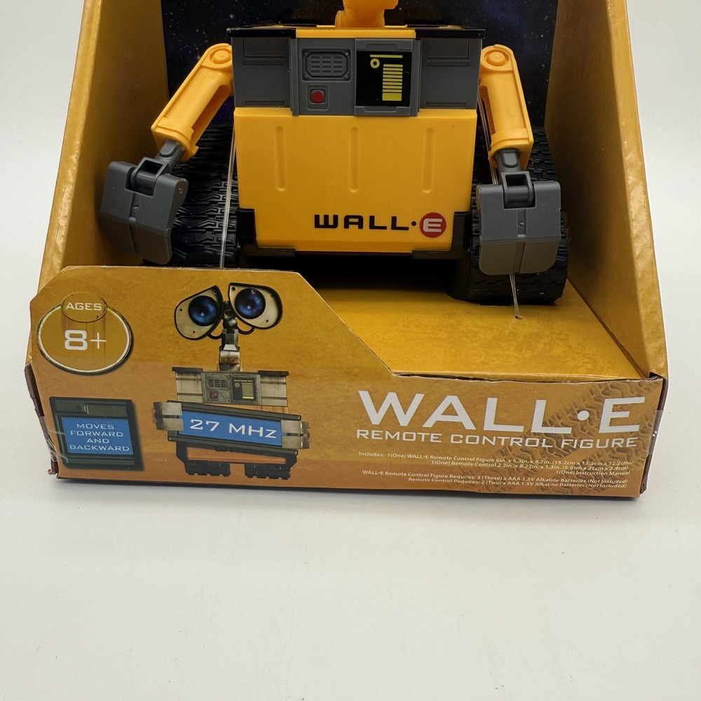 WALL-E WASTE ALLOCATION LOAD LIFTER REMOTE CONTROL ROBOT FIGURE DISNEY-PIXAR NIB