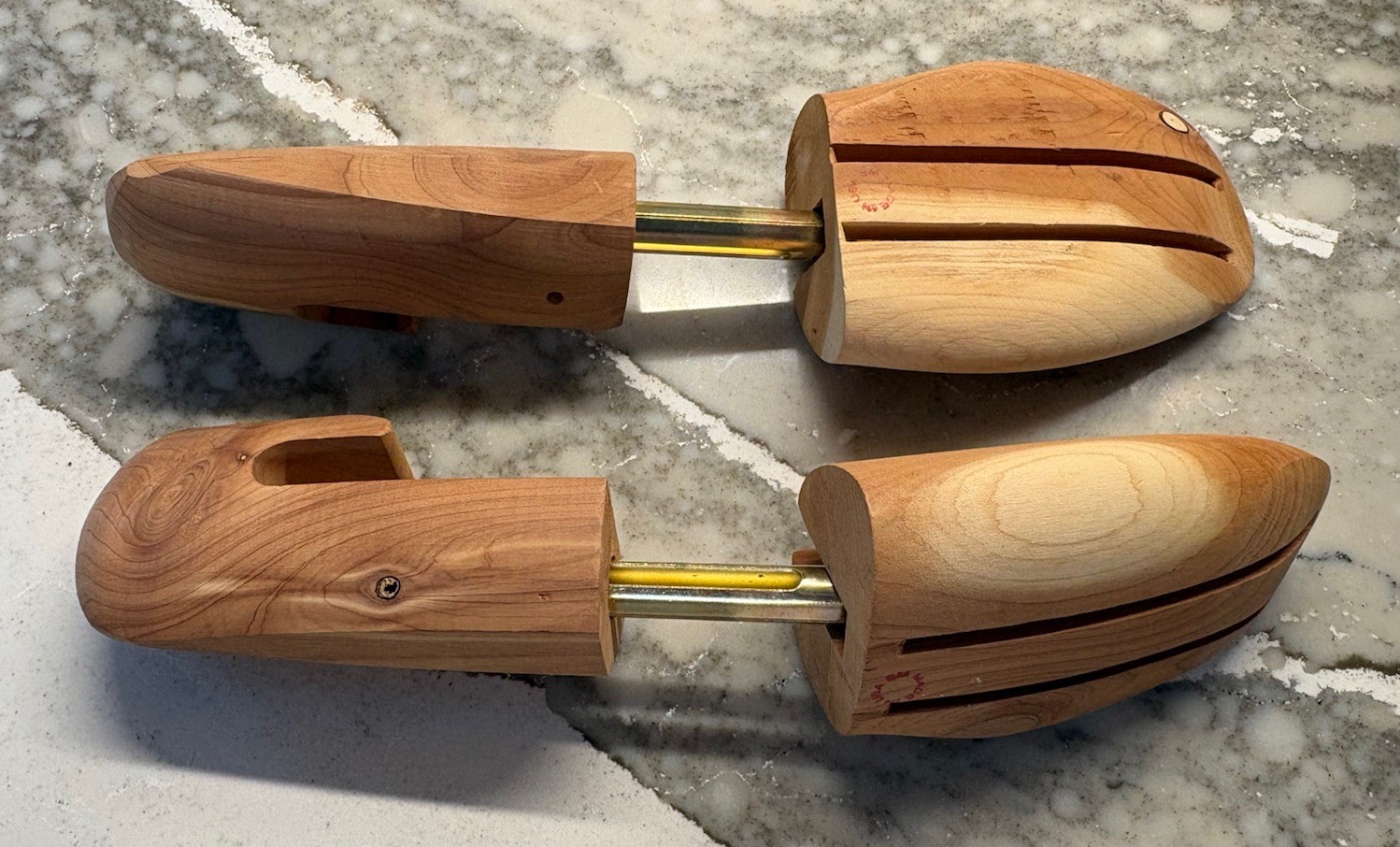 Allen Edmonds Pair of Mens Shoe Trees Adjustable Full Toe Stretch USA, Small