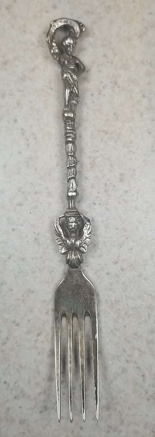 Peruzzi Italian Silver Marked Sterling Ornate Angel Cherub Cocktail Fork 5 3/4"