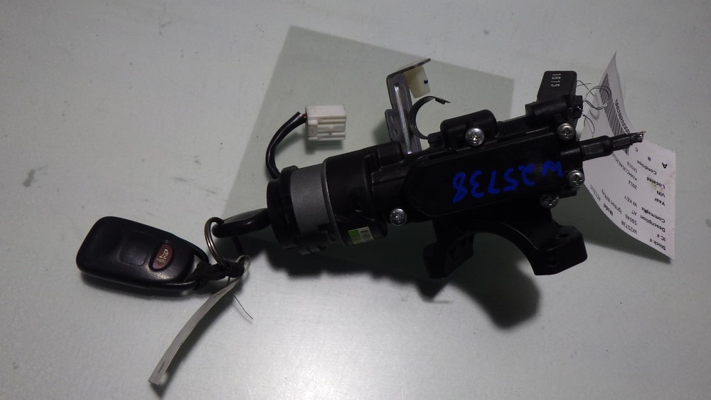 12 HYUNDAI ACCENT Ignition W/Key