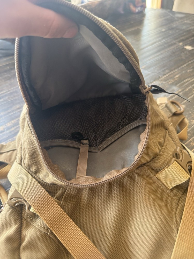 CamelBak Chaos Tactical Backpack Tan Padded Back Adjustable Straps Compartments