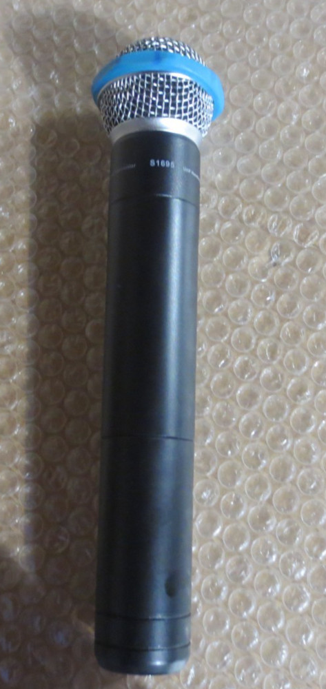 Amplivox Dynamic Handheld Microphone S1695