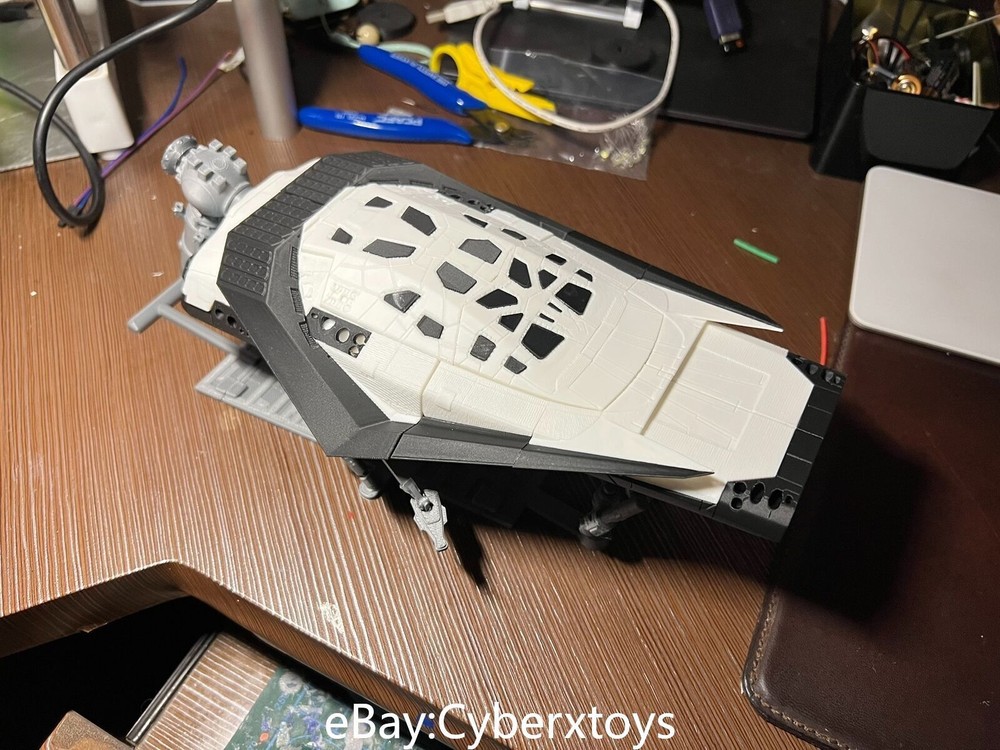 1:100 Scale Interstellar Ranger Model Finished Painted Product Light-up
