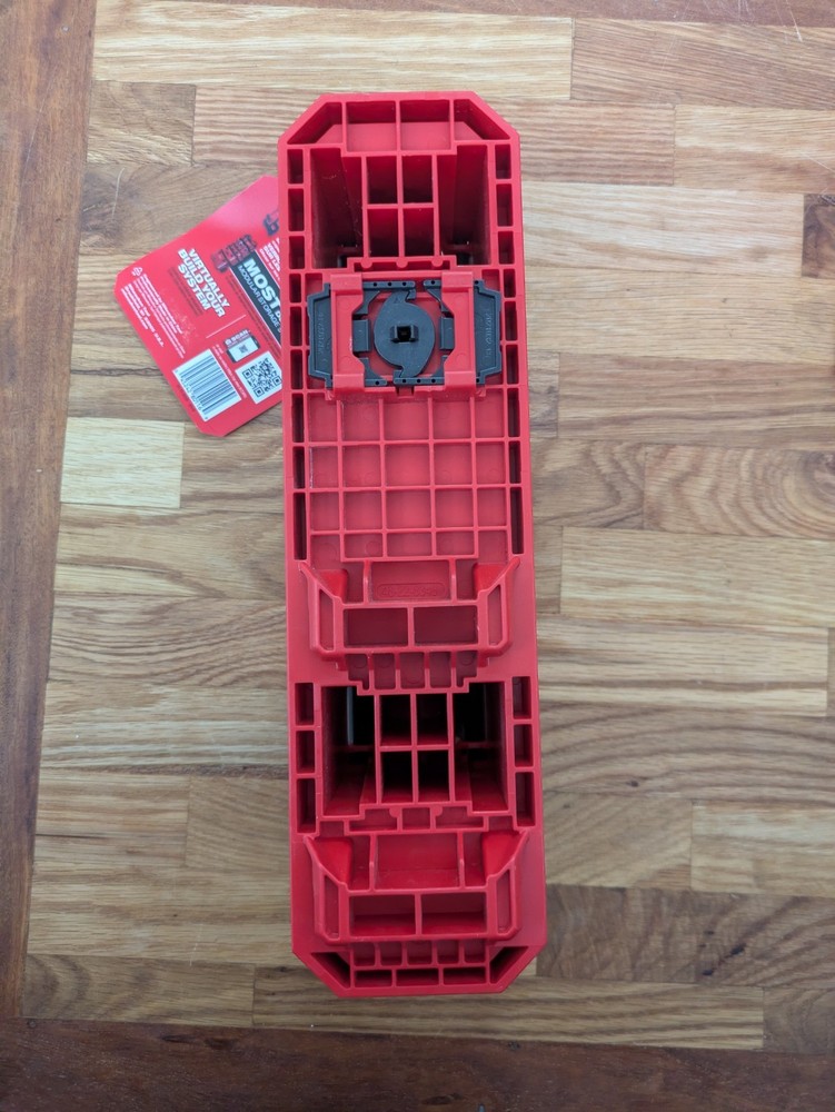 Milwaukee 48-22-8348 PACKOUT Long Handle Wall Mounted Tool Holder