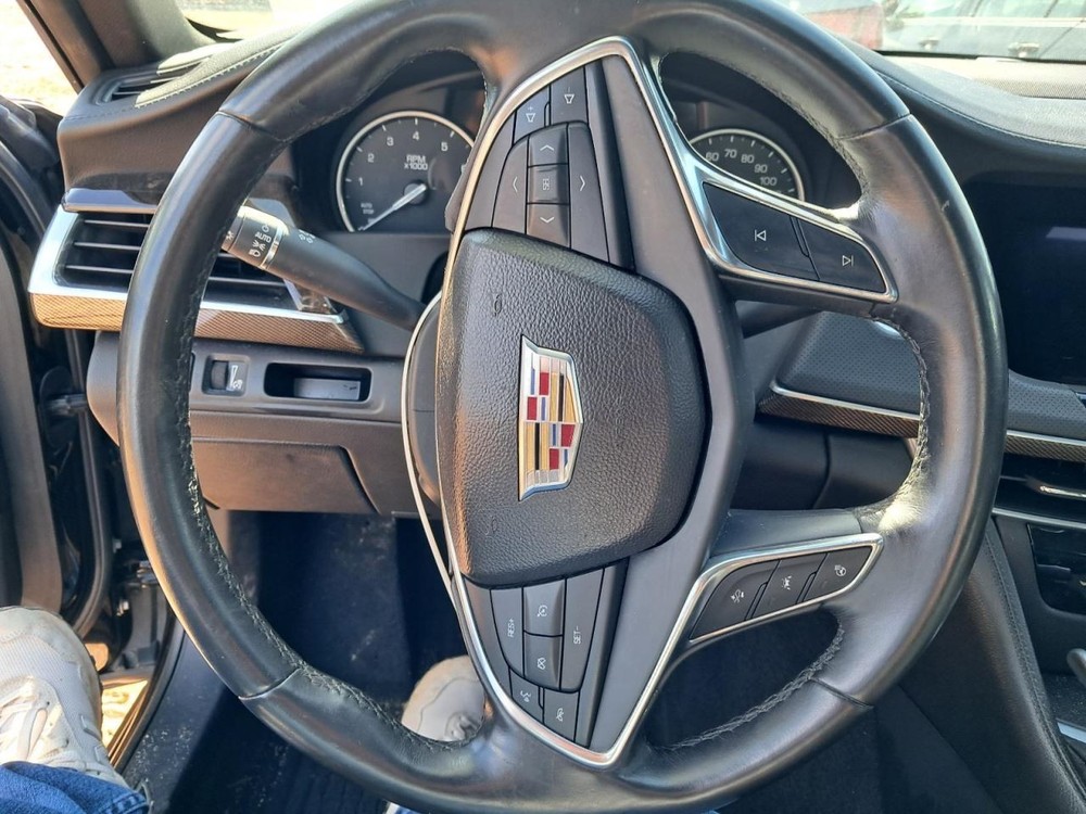 CT6 2017 Glove Box 4809727