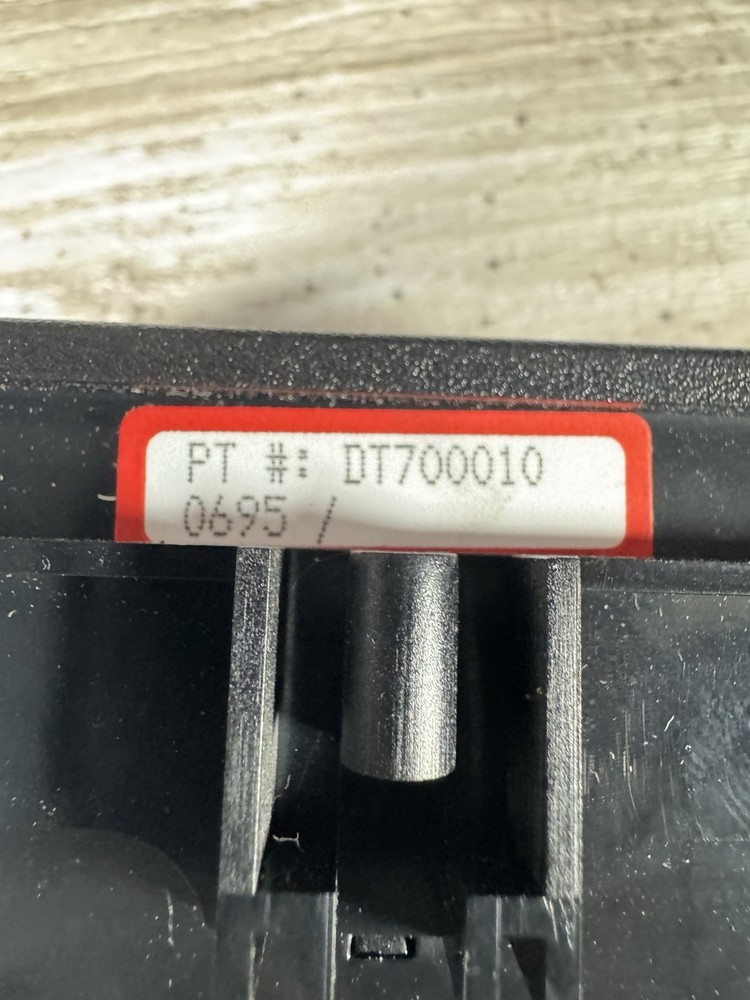 NEW RED LION DT700010Tachometer/Generator/Speed Indicator