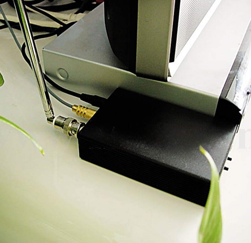 Digital Wirelss Headphone Stereo FM Transmitter Audio Transmission 1/50mW 0.5/5w