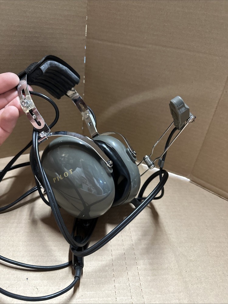 Pilot Avionics PA11-40 Aviation Headset Untested - Superb Condition