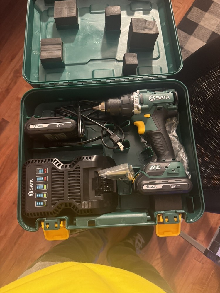 Sata 18v Brushless Drill Driver Kit