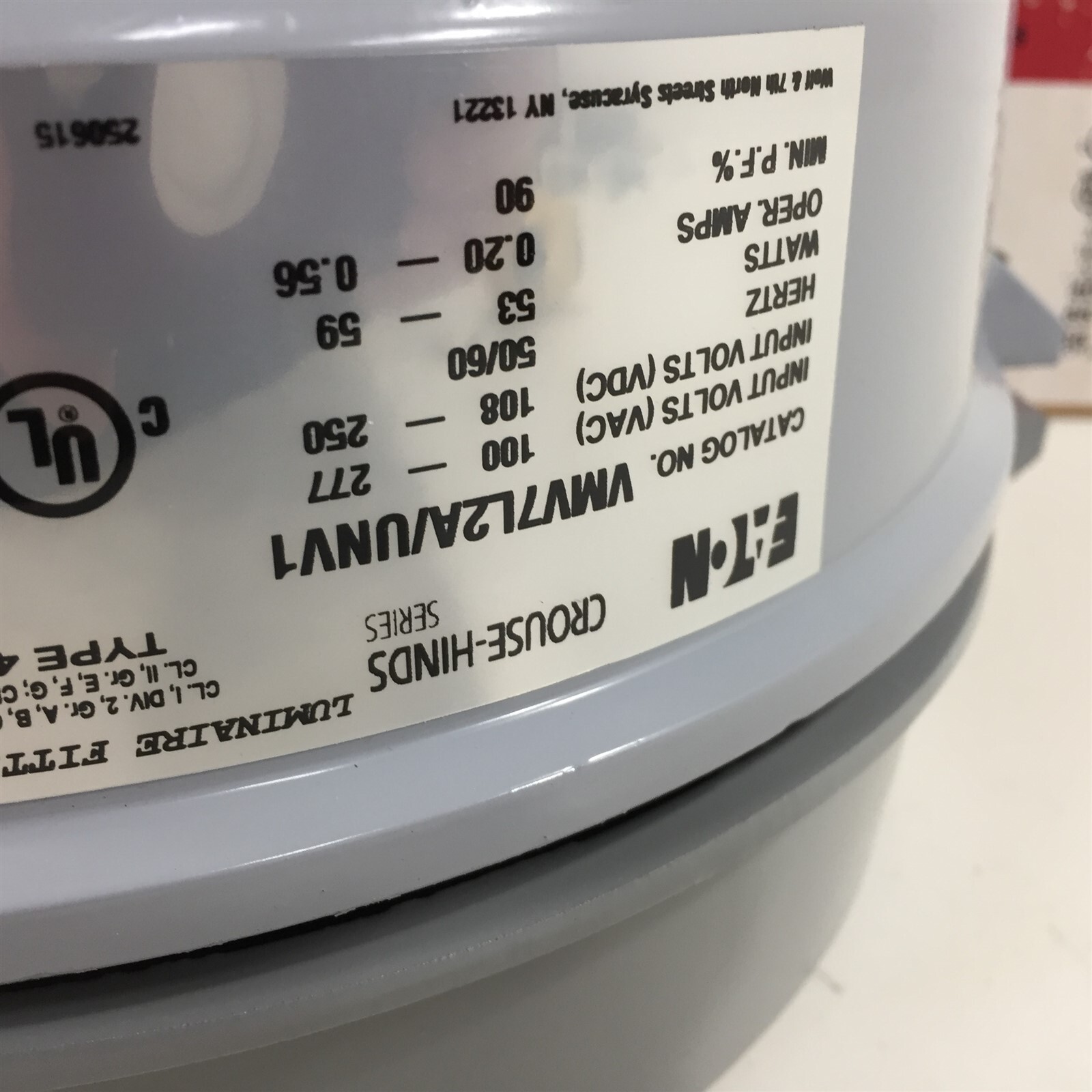 Crouse Hinds Eaton VMV7L2A/UNV1 LED 59W Hazardous Location Fixture