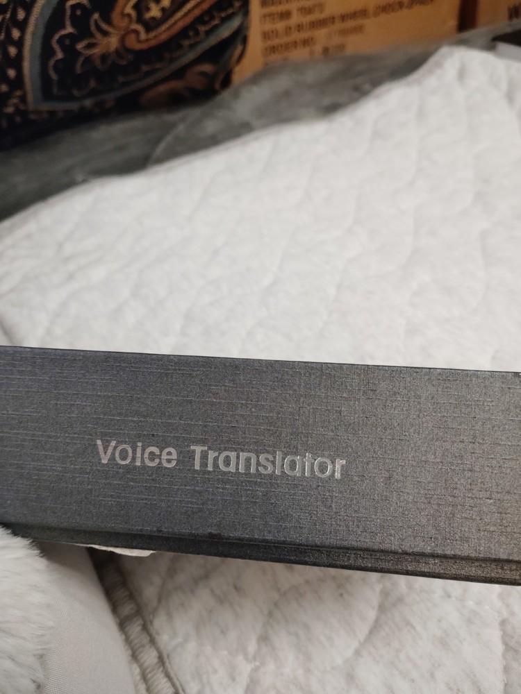 AI Voice Translator Handheld Electronic Device with Voice Function