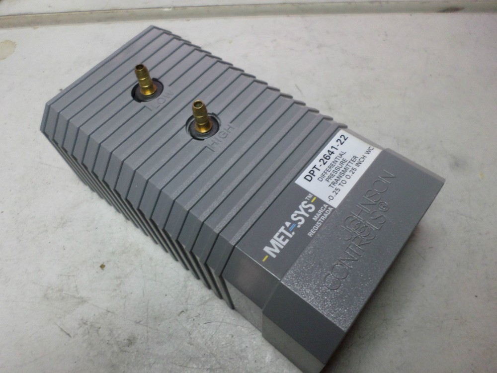 JOHNSTON CONTROLS HVAC -- DIFFERENTIAL PRESSURE TRANSMITTER DPT-2641-22