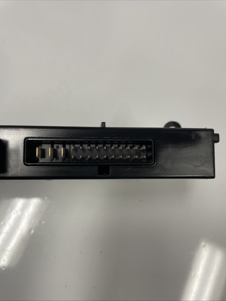 2008 BMW 328i E92 JBE Junction Fuse Box Control Module BCM 61359177978 E90 E93