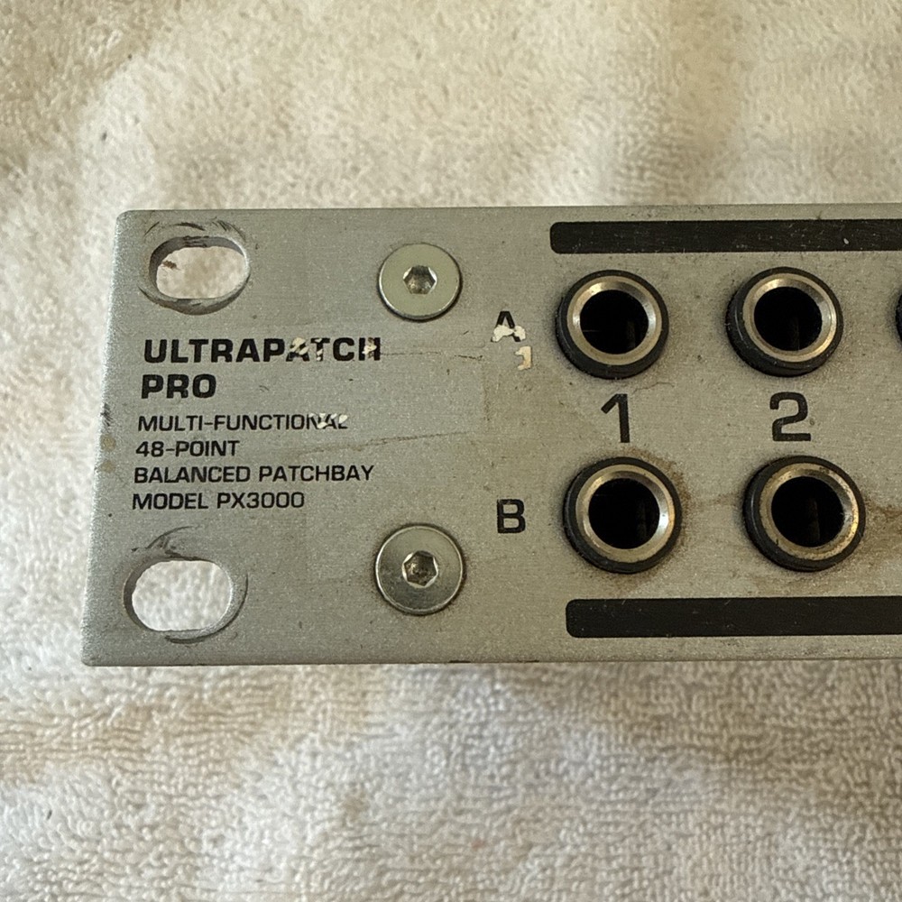 Behringer Ultrapatch Pro PX3000 Multi-Functional 48-Point Balanced Patchbay