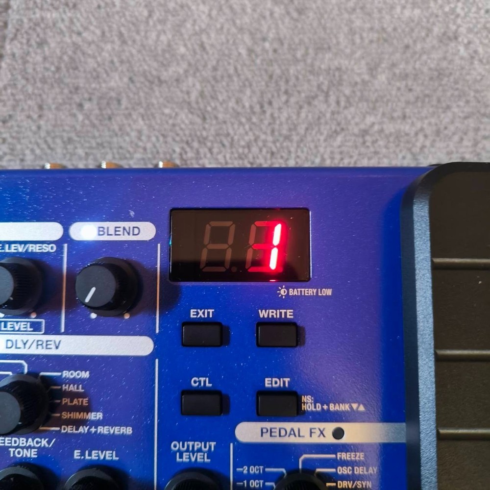 BOSS ME-90B Bass Multi-Effects 8 Multi-Function Foots witches Processor Adapter