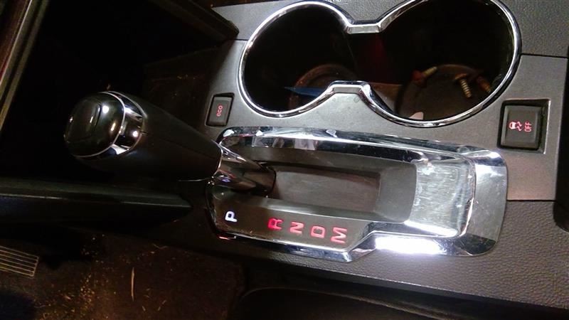 TERRAIN 2017 Glove Box 859949