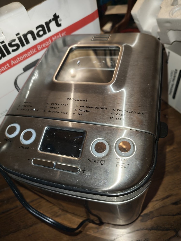 Cuisinart CBK-110P1 Silver Automatic Bread Maker Gently Used Tested