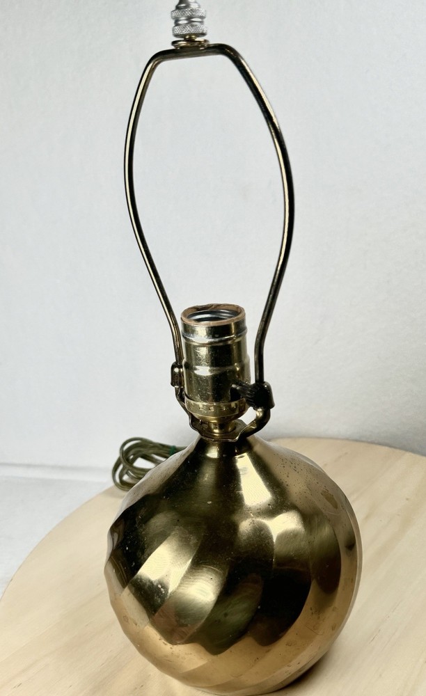 VTG Solid Brass Swirl Globe Table Lamp 14.5” Tall Without Shade