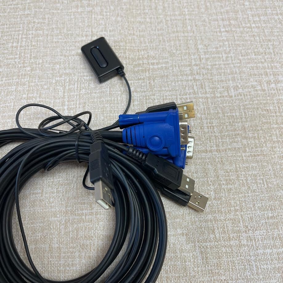 IOGear 2-Port USB KVM Switch NEW